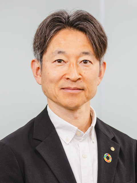 松岡 英行 氏