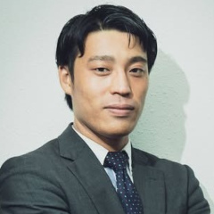 越塚 慎平 氏