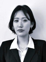 竹内 葵 氏