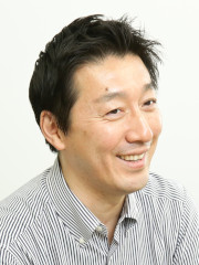 徳力 基彦 氏