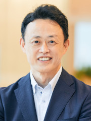 大室 賢司 氏