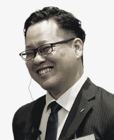西川 徹 氏